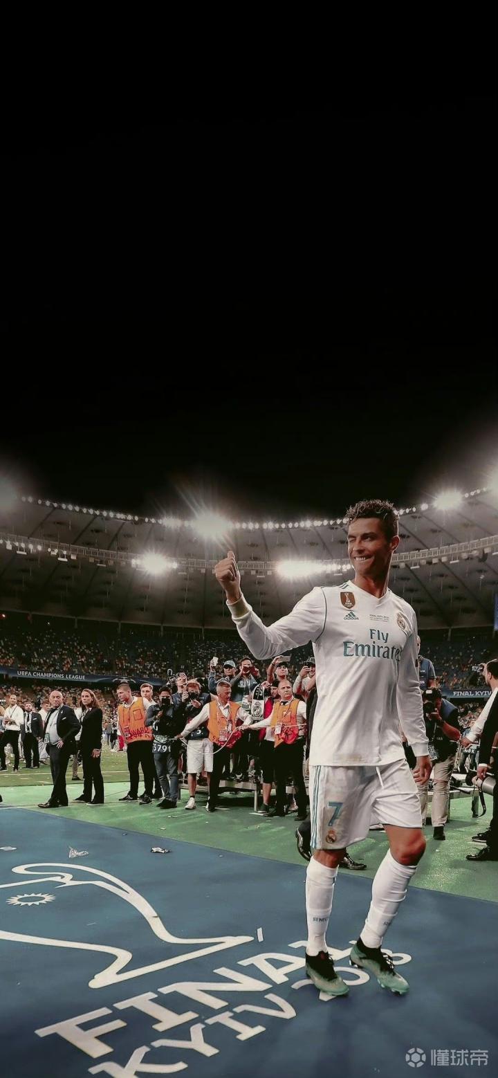 开云体育- 皇家马德里引发争议！，C罗官方宣布锐不可当新规气势如虹延续